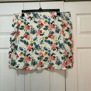 BNWT Old Navy Size 2X White Floral Skirt